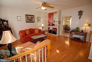 13034 Woodcutter Cir, Germantown, MD 20876 - photo 2