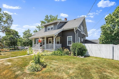 901 Campbell St, Valparaiso, IN 46385 - photo 3