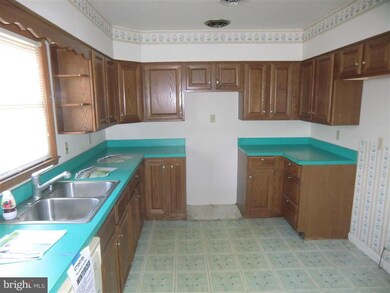 2217 Green Valley Rd, Clarksburg, MD 20871 - photo 5