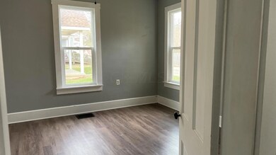 159 East St, Logan, OH 43138 - photo 6