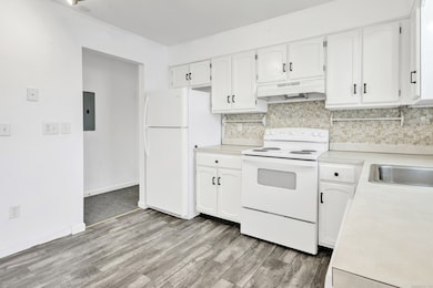 105 Carriage Path S unit 105 Carriage Path So, Milford, CT 06460 - photo 7