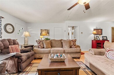 4912 Bluejay Dr, Greensboro, NC 27407 - photo 2