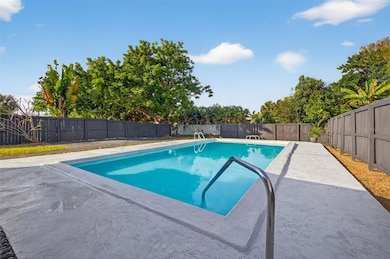 3929 13th Ave N, Saint Petersburg, FL 33713 - photo 4