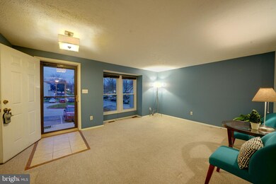 9334 Cabot Ct, Laurel, MD 20723 - photo 7