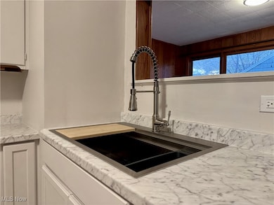 931 Smith Ave SW, Canton, OH 44706 - photo 5