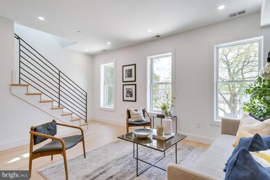 729 Princeton Place NW unit 2, Washington, DC 20010 - photo 6