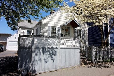16 Saunders St, Salem, MA 01970 - photo 2