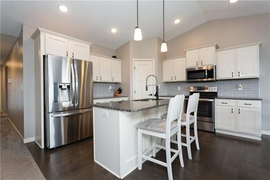 1404 Evans View Dr, Adel, IA 50003 - photo 5