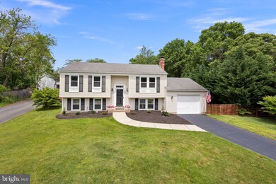 2602 Armada St, Herndon, VA 20171 - photo 2