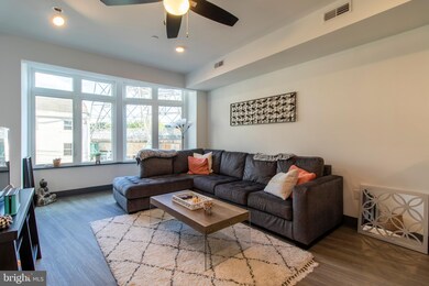 124 Levering St unit 2B, Philadelphia, PA 19127 - photo 3