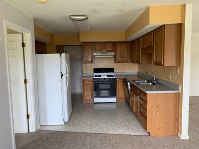 1021 Abbey Ln, Bluffton, IN 46714 - photo 7