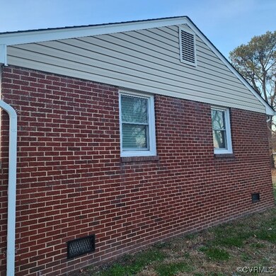 View of home's exterior