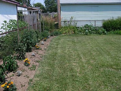 632 Roth Ave, Columbus, OH 43228 - photo 4