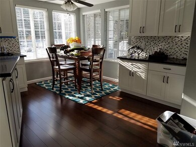 15607 Happy Ln SE unit D, Yelm, WA 98597 - photo 2