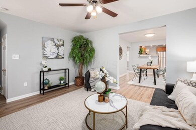009 472 E Markison Ave Columb