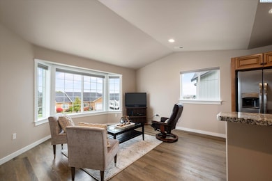 1809 E Highland St, Pasco, WA 99301 - photo 3