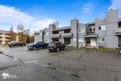 03-Front Exterior_IMG_3073