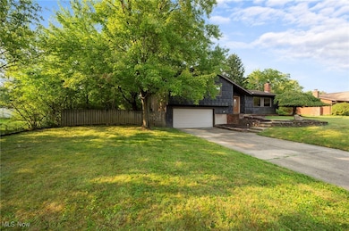 17159 Turkey Meadow Ln, Strongsville, OH 44136 - photo 3