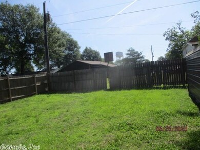 1208 N Porter St, Stuttgart, AR 72160 - photo 2