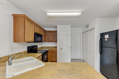 4757 Playschool Dr, Jacksonville, FL 32210 - photo 5