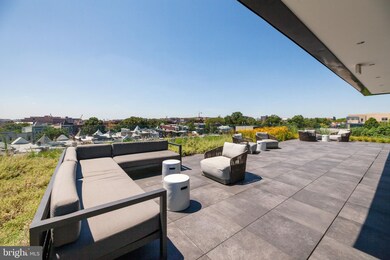 Chapman Stables unit 232, Washington, DC 20001 - photo 4