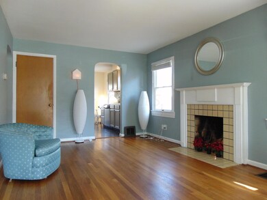 Living Room w WBFP
