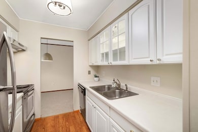 2210 Midland Grove Rd unit 306, Roseville, MN 55113 - photo 4