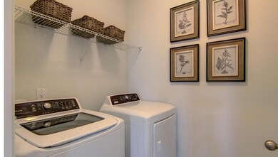 Cali Furnished Interior 1 (2)