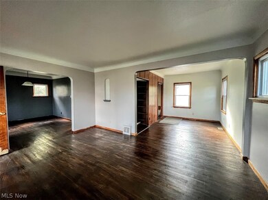 5246 Bartlett Rd, Bedford, OH 44146 - photo 7