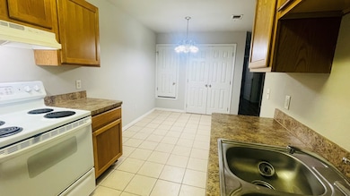 3602 Mandy Dr unit 2, Granbury, TX 76048 - photo 6