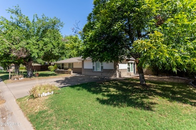 1532 W Loma Ln, Phoenix, AZ 85021 - photo 5