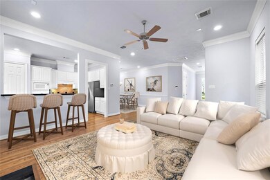 3010 Heritage Creek Terrace, Houston, TX 77008 - photo 4