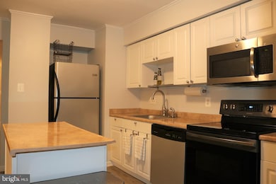 128 Middle Point Ct, Gaithersburg, MD 20877 - photo 5