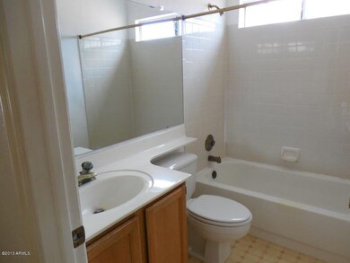 2256 E Millbrae Ct, Gilbert, AZ 85234 - photo 4