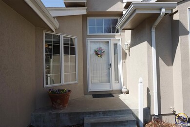 3917 SW Stonybrook Dr, Topeka, KS 66610 - photo 2