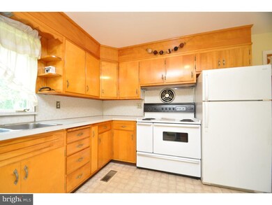 820 Washington St, Shoemakersville, PA 19555 - photo 5