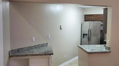 212 Lake Pointe Dr unit 314, Oakland Park, FL 33309 - photo 4