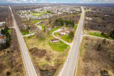 10685 Dixie Hwy, Davisburg, MI 48350 - photo 5