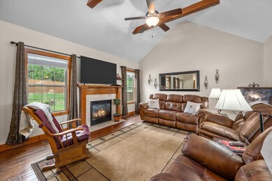 851 E Beechwood Rd, Nixa, MO 65714 - photo 2