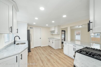 Kitchen.2
