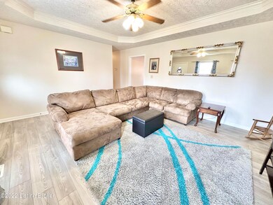 340 Jasper Ln, Mount Washington, KY 40047 - photo 6