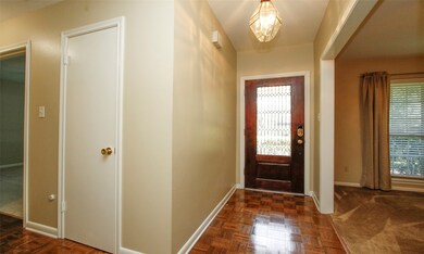 25215 Spring Ridge Dr, Spring, TX 77386 - photo 6