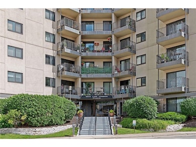 3131 Excelsior Blvd unit 202, Minneapolis, MN 55416 - photo 2