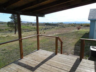 561-827660- back deck