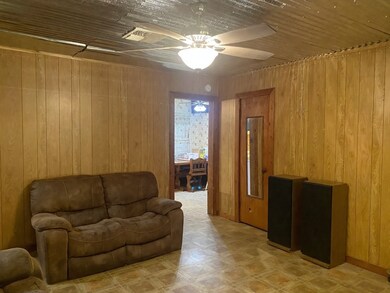 2913 Tarpey Ave, Texas City, TX 77590 - photo 6