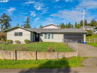 1893 Sunset Ln, Myrtle Point, OR 97458 - photo 2