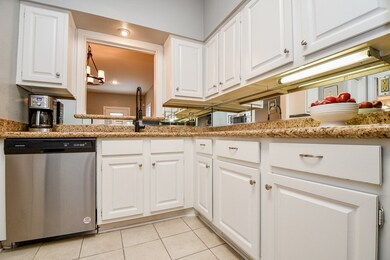 864 Augusta Dr unit 208, Houston, TX 77057 - photo 7