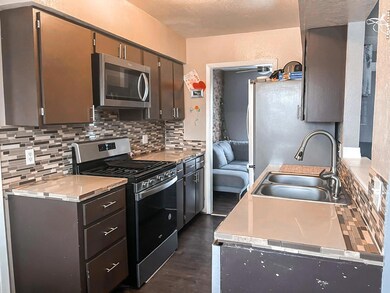 1711 Opossum Cir, Horizon City, TX 79928 - photo 6