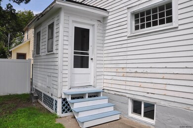 203 Huston St, Schenectady, NY 12302 - photo 5