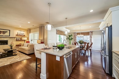 466 Chestnut St unit 1, Ashland, MA 01721 - photo 3